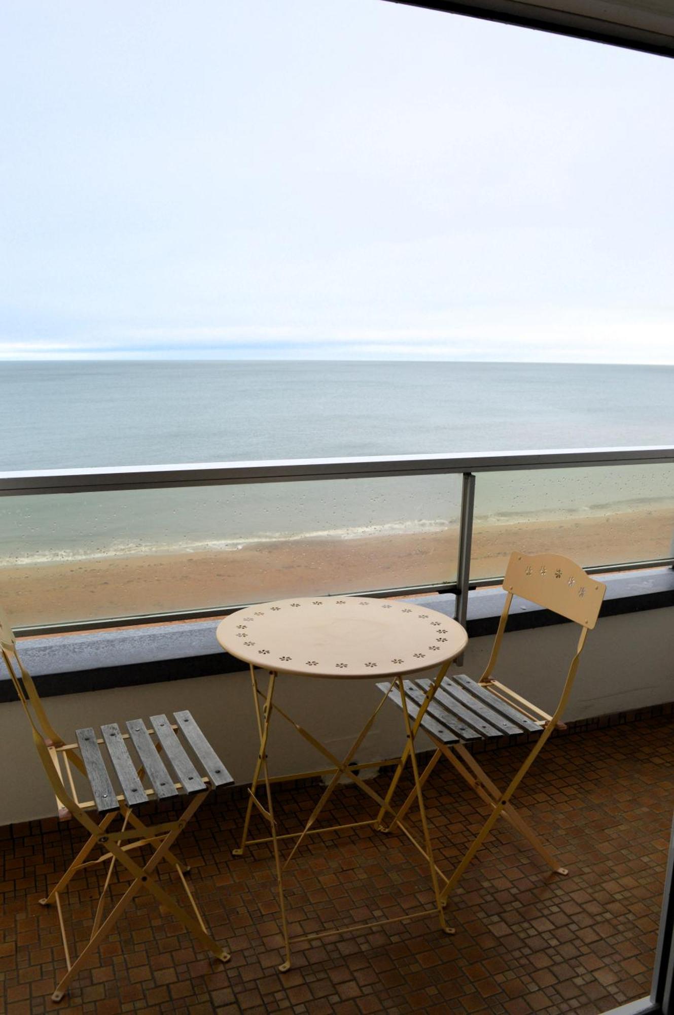 L'Esperluette - Magnifique Vue Mer Et Balcon Courseulles-sur-Mer Exteriér fotografie