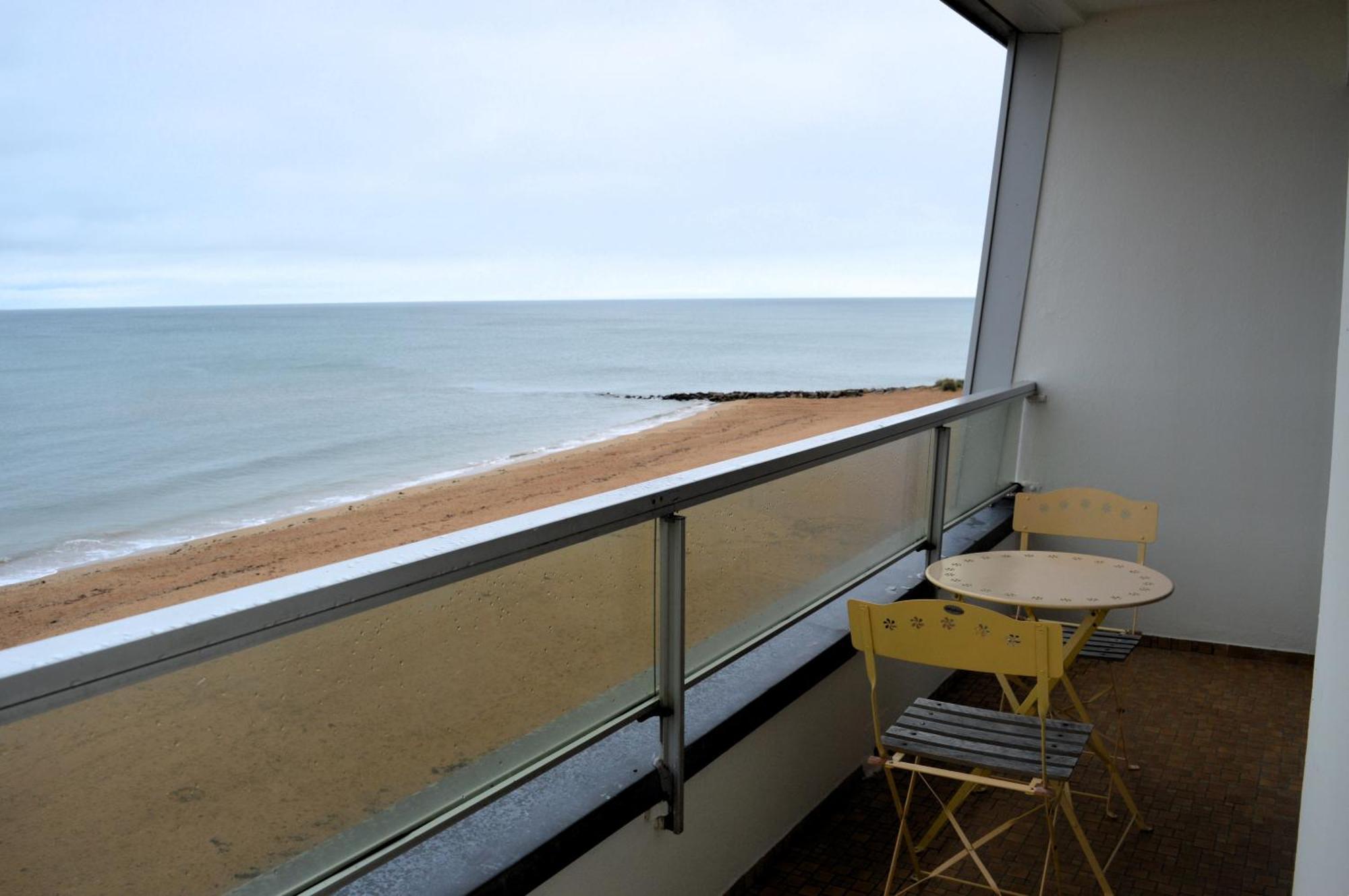 L'Esperluette - Magnifique Vue Mer Et Balcon Courseulles-sur-Mer Exteriér fotografie