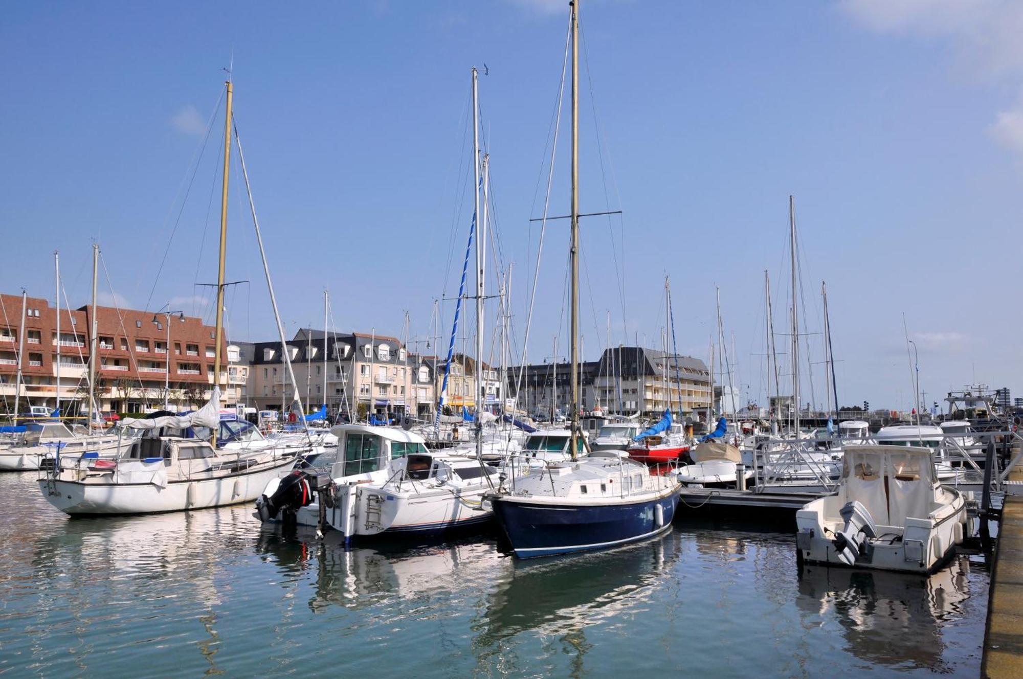 L'Esperluette - Magnifique Vue Mer Et Balcon Courseulles-sur-Mer Exteriér fotografie