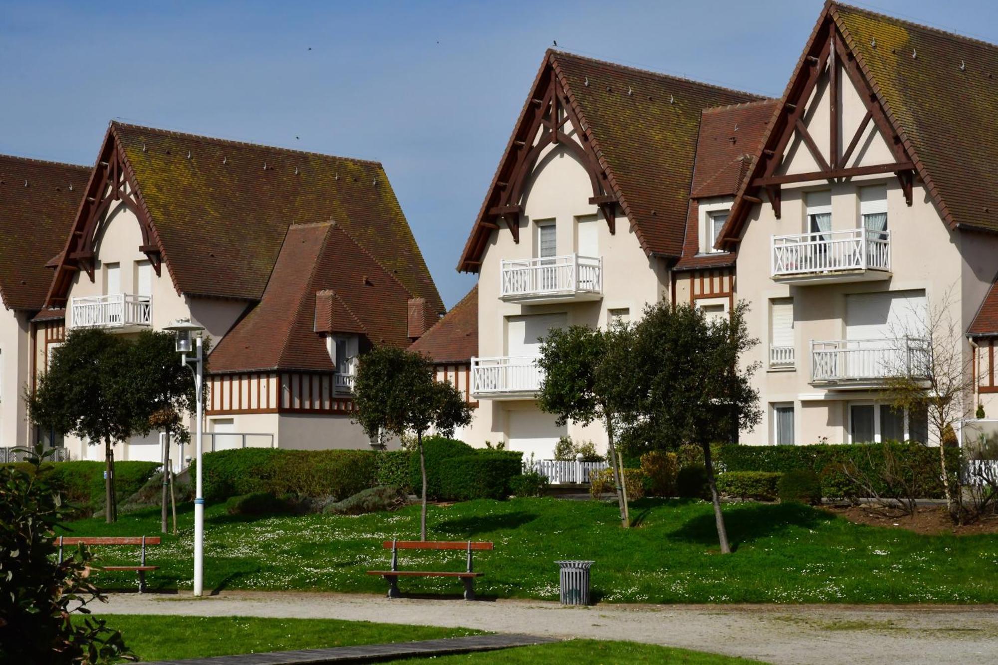 L'Esperluette - Magnifique Vue Mer Et Balcon Courseulles-sur-Mer Exteriér fotografie